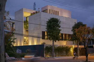 Discover the Innovative Two-in-One Luxury Villa Architecture in Da Nang, Vietnam - image 8