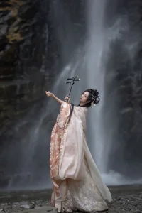 YiTuYu Art Language Vol.6314 Featuring Qi Luo Sheng De Xiao Su Su - image 2