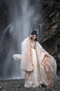 YiTuYu Art Language Vol.6314 Featuring Qi Luo Sheng De Xiao Su Su - image 25