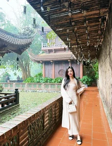 Stunning Form: Vietnamese National Team Player Wows in Lace Bikini - image 0