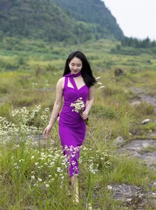Yituyu Purple Meets Green Field Lulu: Ethereal Nature Portrait Gallery - image 2