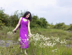 Yituyu Purple Meets Green Field Lulu: Ethereal Nature Portrait Gallery - image 3