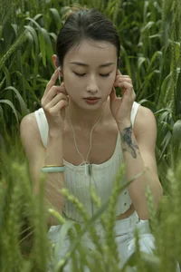 YiTuYu Art Language Vol.9740: Stunning Portrait Gallery Featuring Zou Xue - image 13
