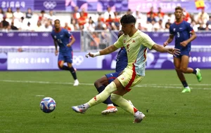 Olympic Football 2024: Spain Marches into the Quarter-Finals with Dominant Form - image 1