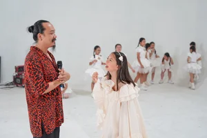 Vietnamese Star HIEUTHUHAI Dominates the Stage with Early Week Shows - image 4