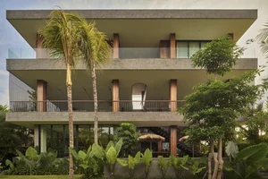 Stunning Villa Architecture Featuring a Unique Tornado-Inspired Skylight Design - image 6