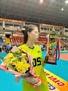 Gen Z Volleyball Stars: Balancing Athletic Excellence and Casual Glamour - image 21