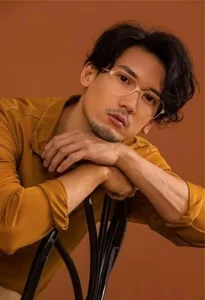 Kenny Kwan’s Ageless Visuals and the Hilarious Kissing Scene Secrets - image 6