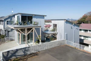 Innovative 115m2 Multi-Functional Design: Seamlessly Combining Home, Office, and Cafe - image 13