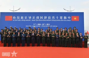General Phan Van Giang Leads Vietnamese Delegation to China - image 4