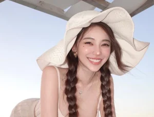 The 'Fishing Net' Dress Phenomenon: Why This Viral Fashion Choice Took Over Chinese Social Media - image 6