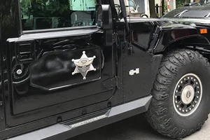 Rare Hummer H1 Alpha 'Beast' Appears on Vietnam's Used Car Market - image 1