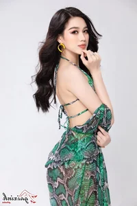 Miss Vietnam Do Thi Ha Stuns in Bold Snake-Print Bikini Photoshoot - image 3