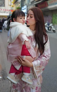 The Adorable Moments of Do My Linh’s Daughter: A Peek into Her Family Life - image 13
