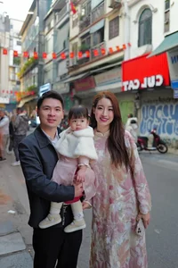 The Adorable Moments of Do My Linh’s Daughter: A Peek into Her Family Life - image 3
