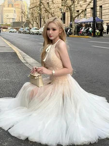 Stunning Vietnamese Female DJ Captivates Fans with Princess-Like Look - image 4