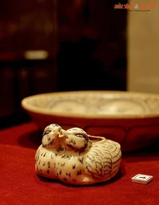 Priceless Vietnamese Ceramic Artifacts: A Journey Through Centuries of Artistry - image 12