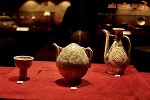 Priceless Vietnamese Ceramic Artifacts: A Journey Through Centuries of Artistry - image 8