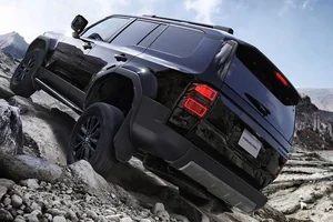 New Toyota Land Cruiser Prado Hybrid: Fuel Efficiency Meets Rugged Off-Road Performance - image 3