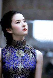 Pax Thien Steals the Spotlight Alongside Angelina Jolie on Movie Set - image 0