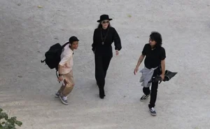 Pax Thien Steals the Spotlight Alongside Angelina Jolie on Movie Set - image 4