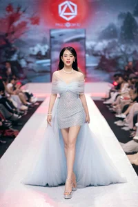 Miss Intercontinental Bao Ngoc Commands the Catwalk in a Vibrant Floral Inspired Couture Masterpiece - image 19