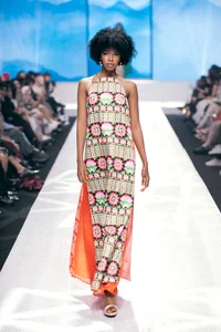 Miss Intercontinental Bao Ngoc Commands the Catwalk in a Vibrant Floral Inspired Couture Masterpiece - image 16