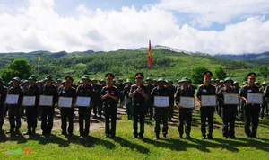 Yen Bai Province Successfully Concludes Comprehensive Military and Civil Defense Drills for National Security - image 5
