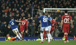Red Card Drama: Liverpool Battles Hard to Retain Premier League Top Spot - image 5