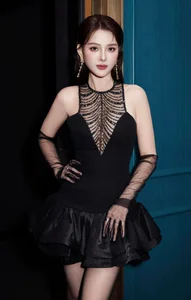 Thu Thuy of May Trang Group Stuns in Latest Bikini Photoshoot - image 6