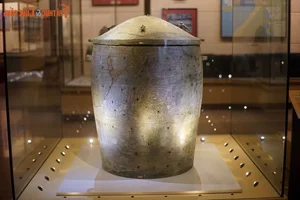 Discovering the Priceless Treasures of the Ancient Dong Son Culture - image 3