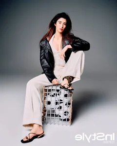 Zhao Lina: China's Most Beautiful Goalkeeper Transitions to Stardom - image 1