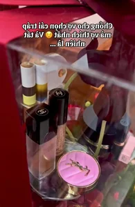 Viral Sensation: The Unique $700 Wedding Tray Set Taking Over Social Media - image 5