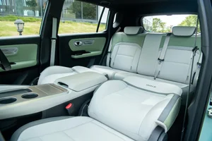 New Chinese Automaker Enters Vietnam: What Makes These Cars Appealing? - image 4