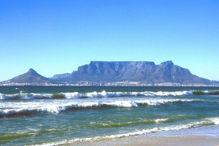 Exploring the Majestic Beauty of Table Mountain: Africa's Legendary Flat-Top Wonder