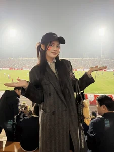 Footballer Van Thanh's Girlfriend Shares Sweet, Vulnerable Couple Moments - image 0