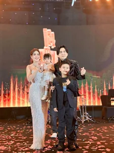 Vietnamese Celebrity Updates: MC Dan Le’s Family Life and Song Luan’s Marriage Rumors - image 35