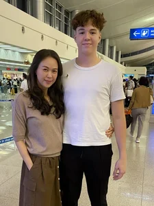 Supermodel Ngoc Nga’s Family Life: Tall Gen-Z Kids and Aspiring Athletes in the United States - image 6
