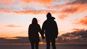 Cute and Romantic Couple Love Wallpapers for Mobile and PC - image 49