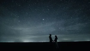 Cute and Romantic Couple Love Wallpapers for Mobile and PC - image 8