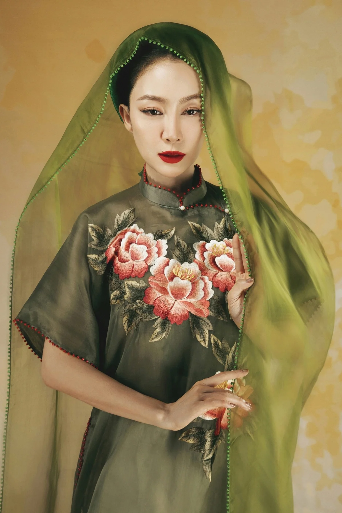 Linh Nga Transforms into Legendary Princess Tien Dung in Stunning Gallery