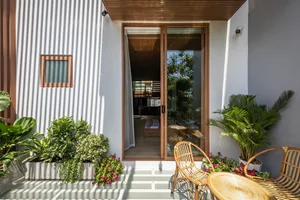 Modern Split-Level Townhouse Design Maximizing Natural Light and Space - image 1