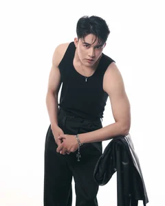 Meet the Handsome 1.83m Tall Lead Actor from the Hit Drama 'Going to the Sunny Land' - image 9