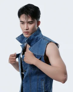 Meet the Handsome 1.83m Tall Lead Actor from the Hit Drama 'Going to the Sunny Land' - image 10