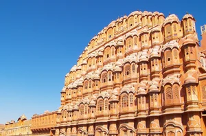 Inside Hawa Mahal: The Spectacular Century-Old Honeycomb Palace of Jaipur, India - image 9