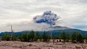 The Terrifying Scenario: If All Earth's Volcanoes Erupted Simultaneously - image 3