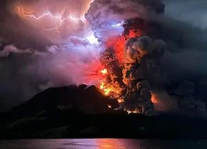 The Terrifying Scenario: If All Earth's Volcanoes Erupted Simultaneously - image 5