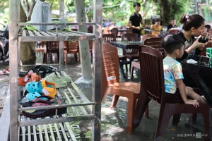 Unique Dining Experience: Discovering the Famous Water Cafe in Ho Chi Minh City - image 7