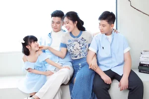 Actress Le Phuong’s Son Reaches Impressive Height of Nearly 1.8m - image 4
