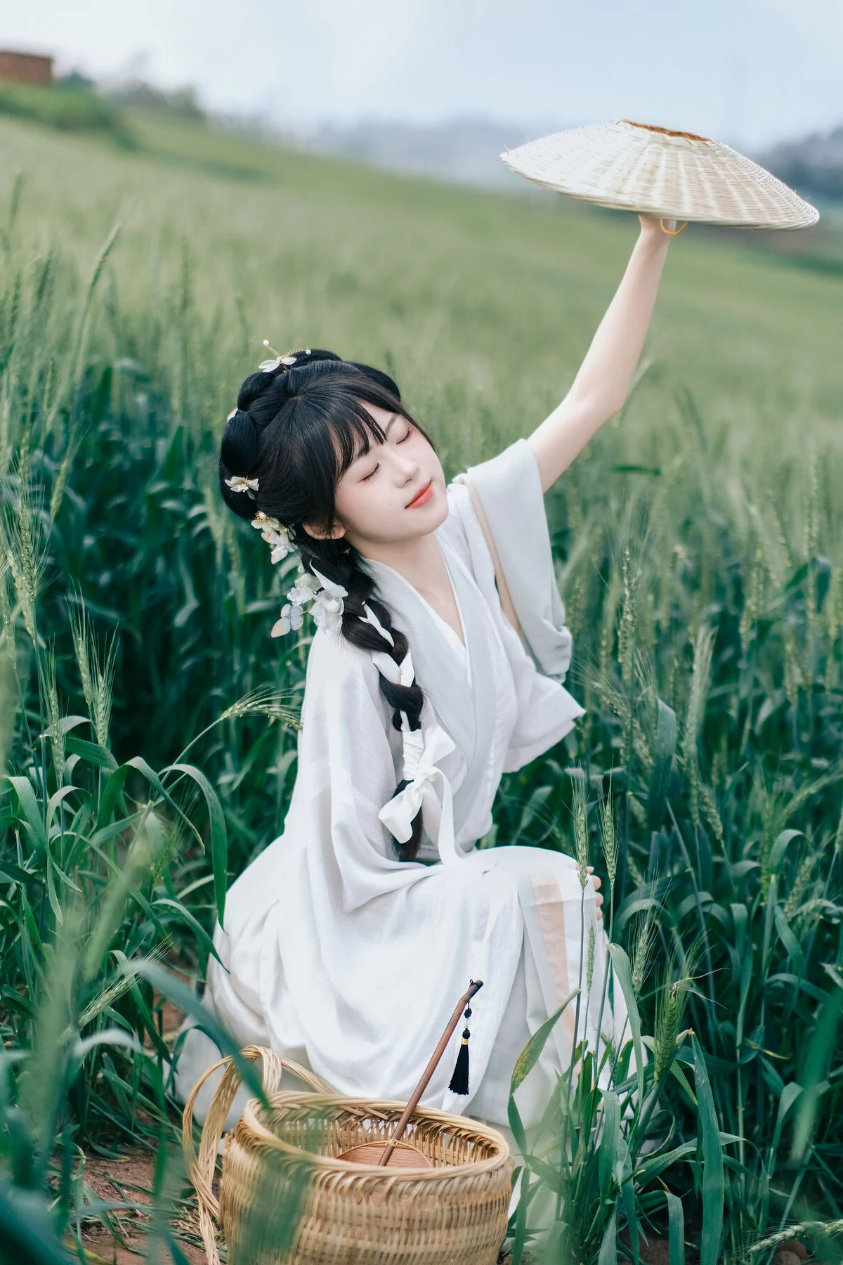 YiTuYu Art Language Vol.9945: Capturing the Modern Allure of 1010